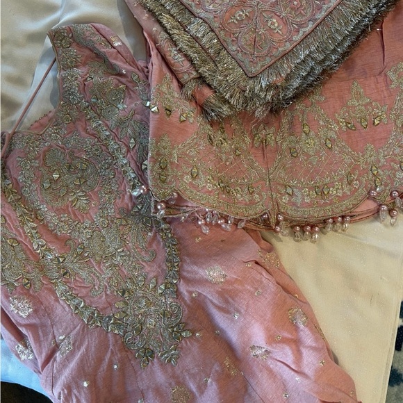 Indian Pakistani outfit by faiza saqlain - Picture 4 of 5